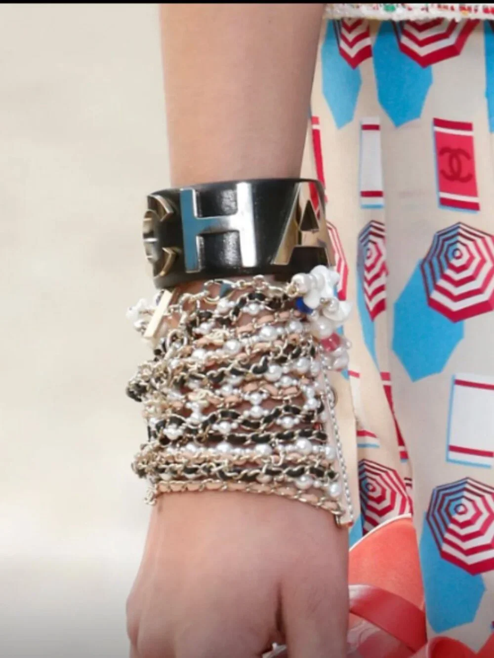 CHANEL Spring 2019 Runway Black Calfskin Leather Cuff Bracelet Set w/ box